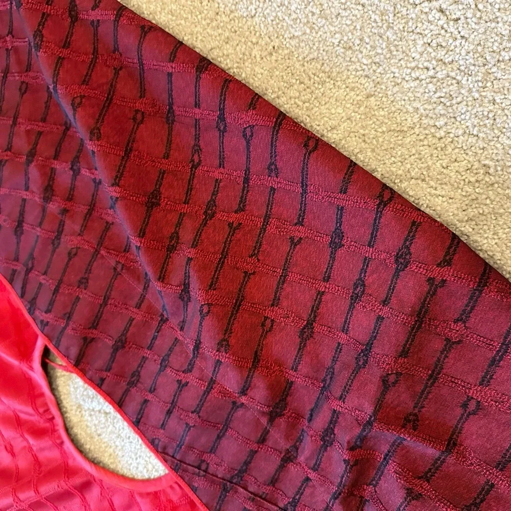 Red & Green Christmas Tree Skirt - Picture 12 of 12